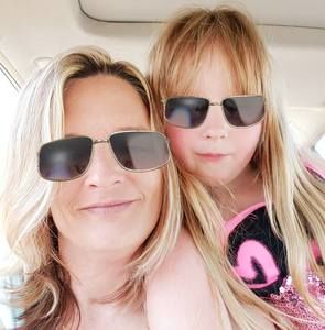 Meet your Posher, Christy